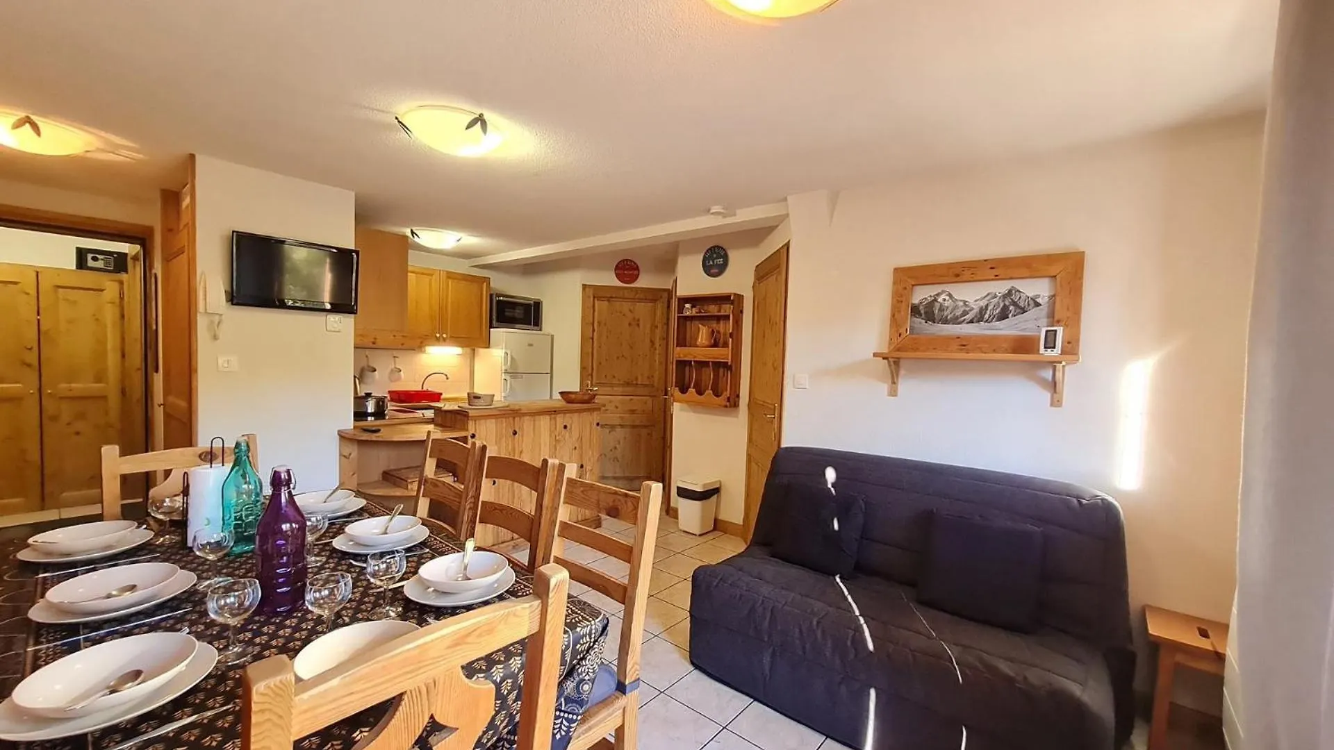 Balcon Des Pistes - 217-218 - Appt Tout Confort 8P 莱德萨阿尔卑斯 0*,  法国
