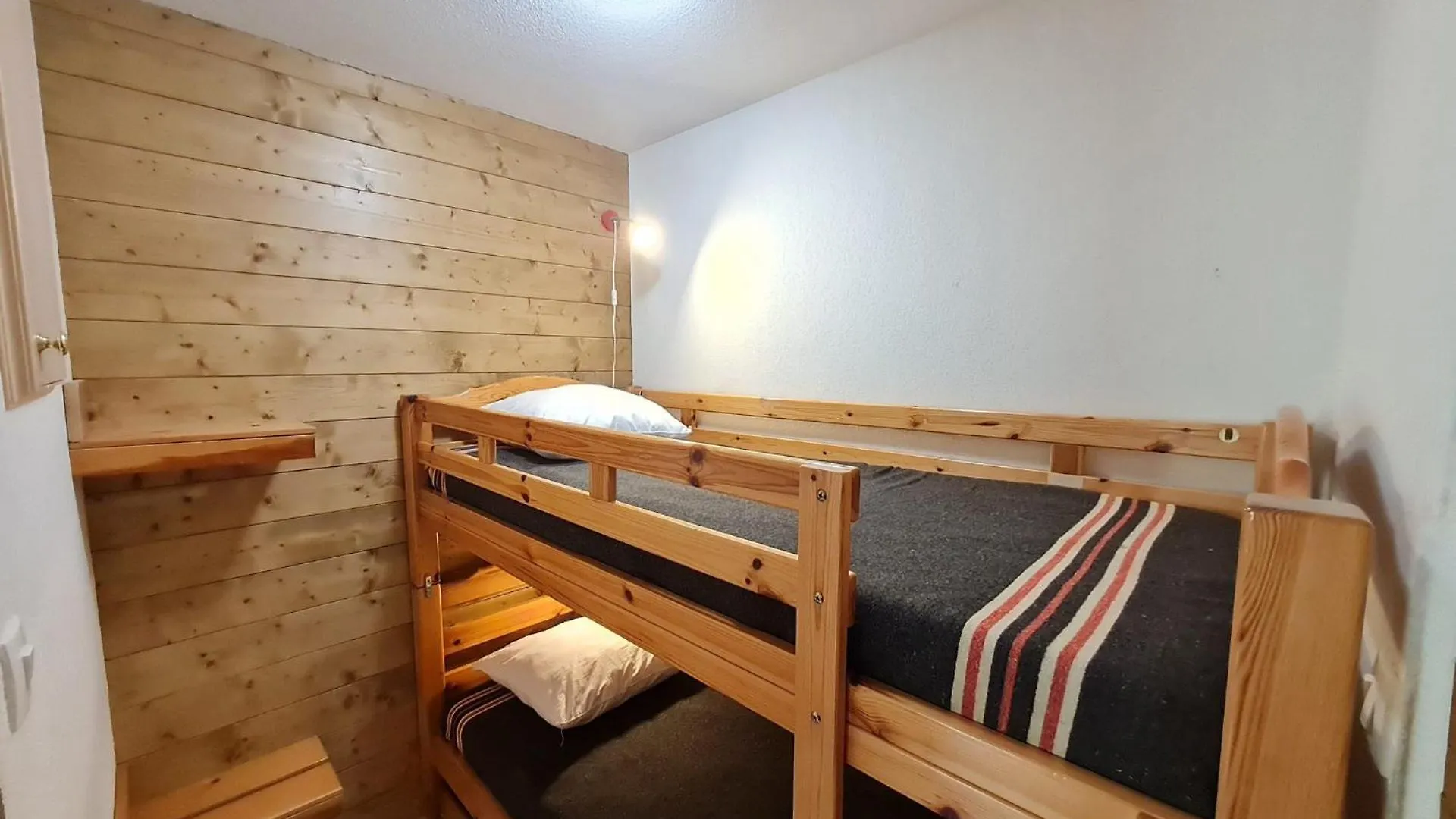 Balcon Des Pistes - 217-218 - Appt Tout Confort 8P 莱德萨阿尔卑斯 公寓
